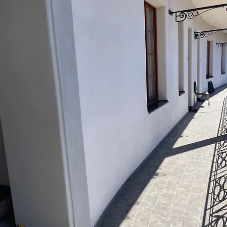 Pistacia Priame Centrum Bb * バンスカー・ビストリツァ