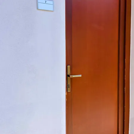 Pistacia Priame Centrum Bb Apartament